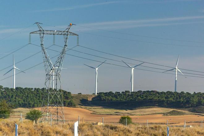 El Gobierno dará ventajas a las renovables que sustituyan a las centrales nucleares y las eleva a la categoría de proyectos energéticos estratégicos