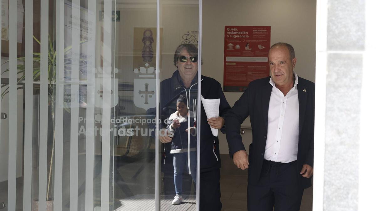 VÍDEO: Chus Mirantes llega al juzgado de Cangas del Narcea para declarar por el accidente minero de Cerredo en 2022