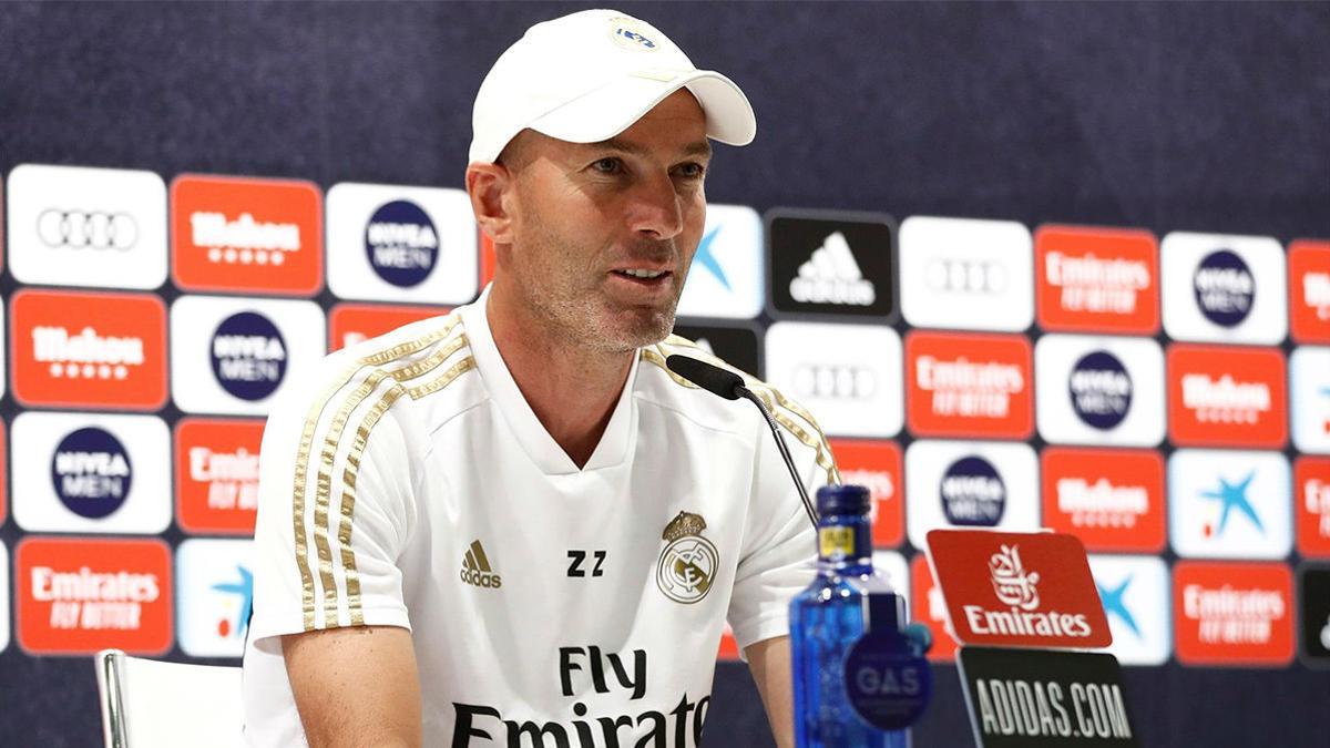 Zidane no responde a Bale ni pide refuerzos en su plantilla