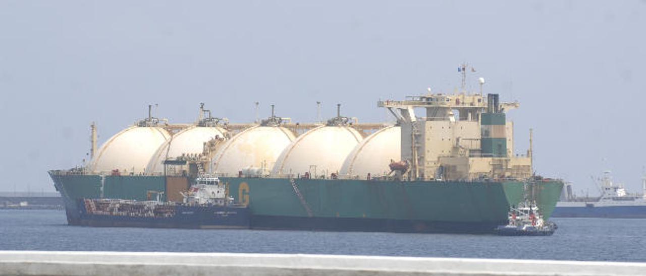 El Puerto recibe la primera solicitud para abastecer gas natural a barcos