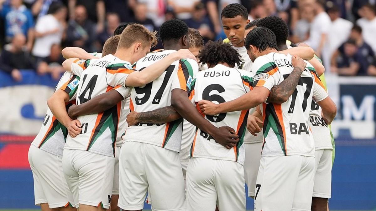 El Venecia, antes de un partido