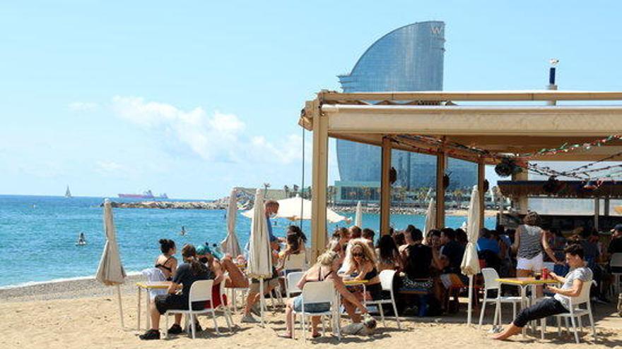 Aspecte d&#039;un xiringuito de la platja de la Barceloneta