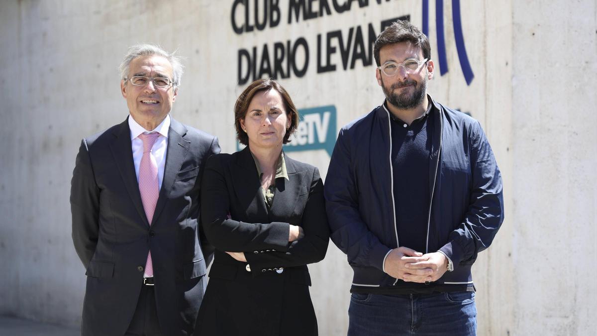 Rafael del Castillo, Mayte Bacete y Carlos González Triviño, representantes de Valencia Silicon Cluster.