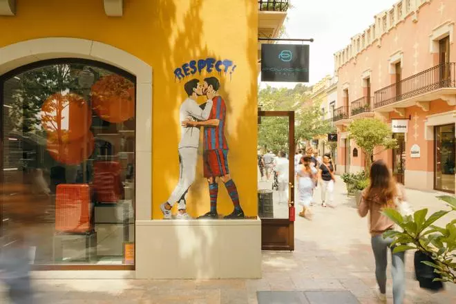 TVBoy presenta su expo al aire libre 'Streets of Love', en La Roca Village