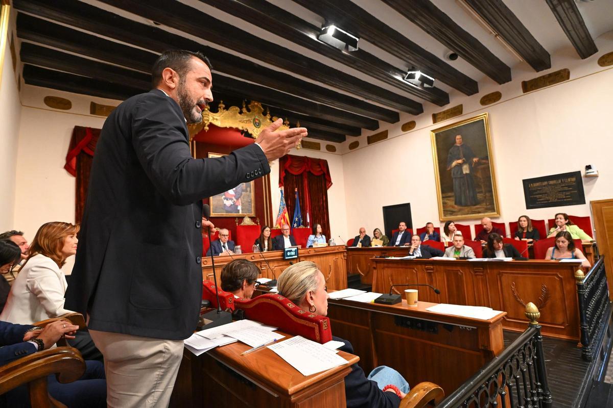 El edil de Vox Samuel Ruiz, durante una de sus intervenciones.
