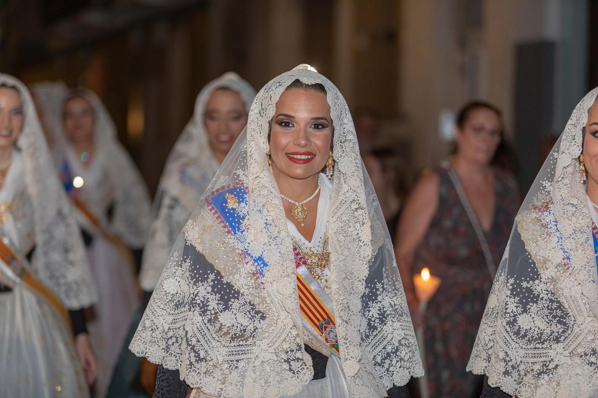 Cita fallera en la procesión de Xirivella