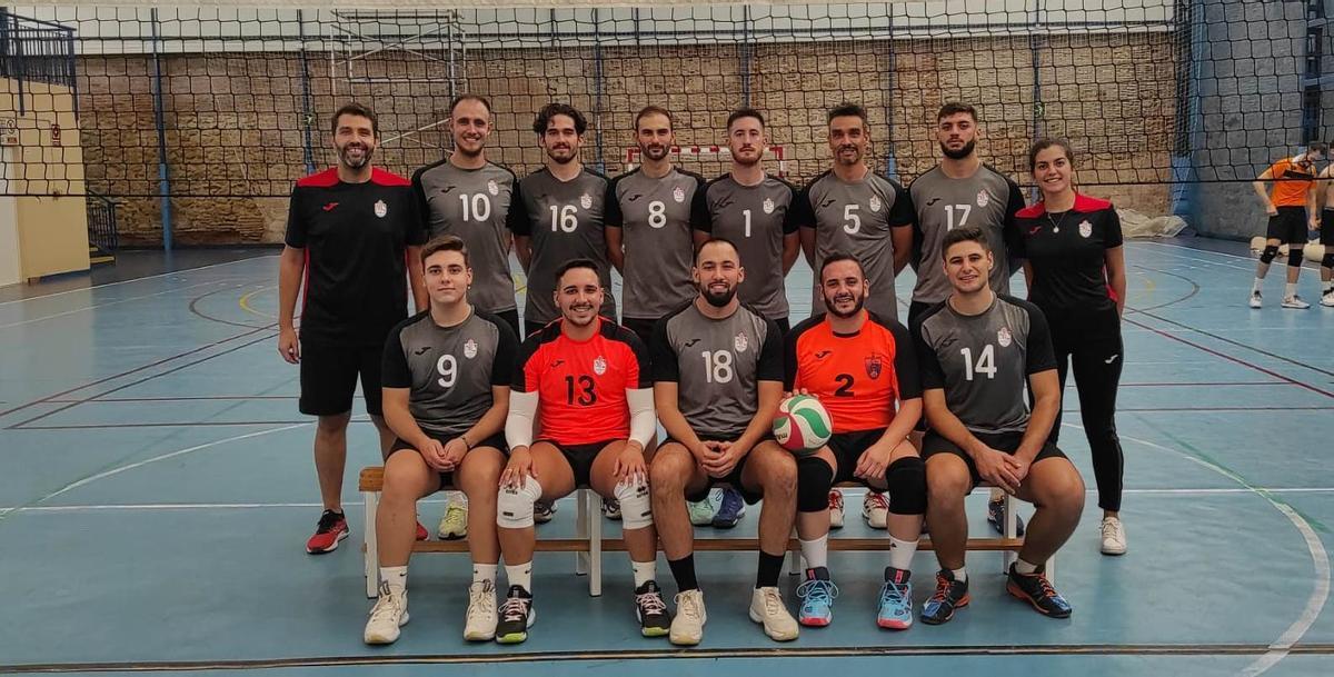 Equipo del Salesianos que ha competido en la Primera Andaluza de voleibol.