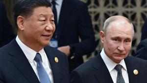 El titular de Defensa xinès demana reforçar el vincle militar amb Rússia
