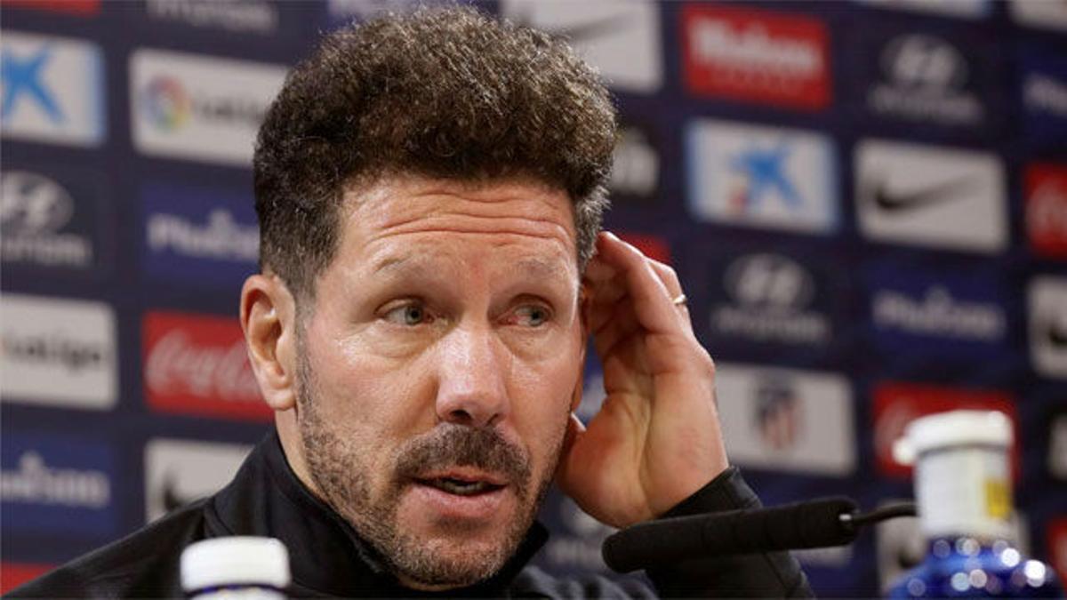 Simeone: "Es complicado, porque hay tres jugadores importantes fuera"