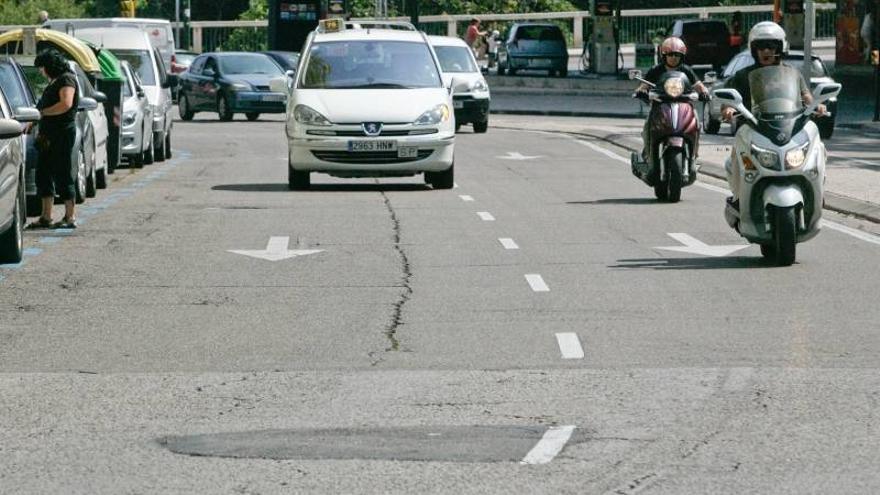 Zaragoza se plantea realizar una macrooperación asfalto en el 2015