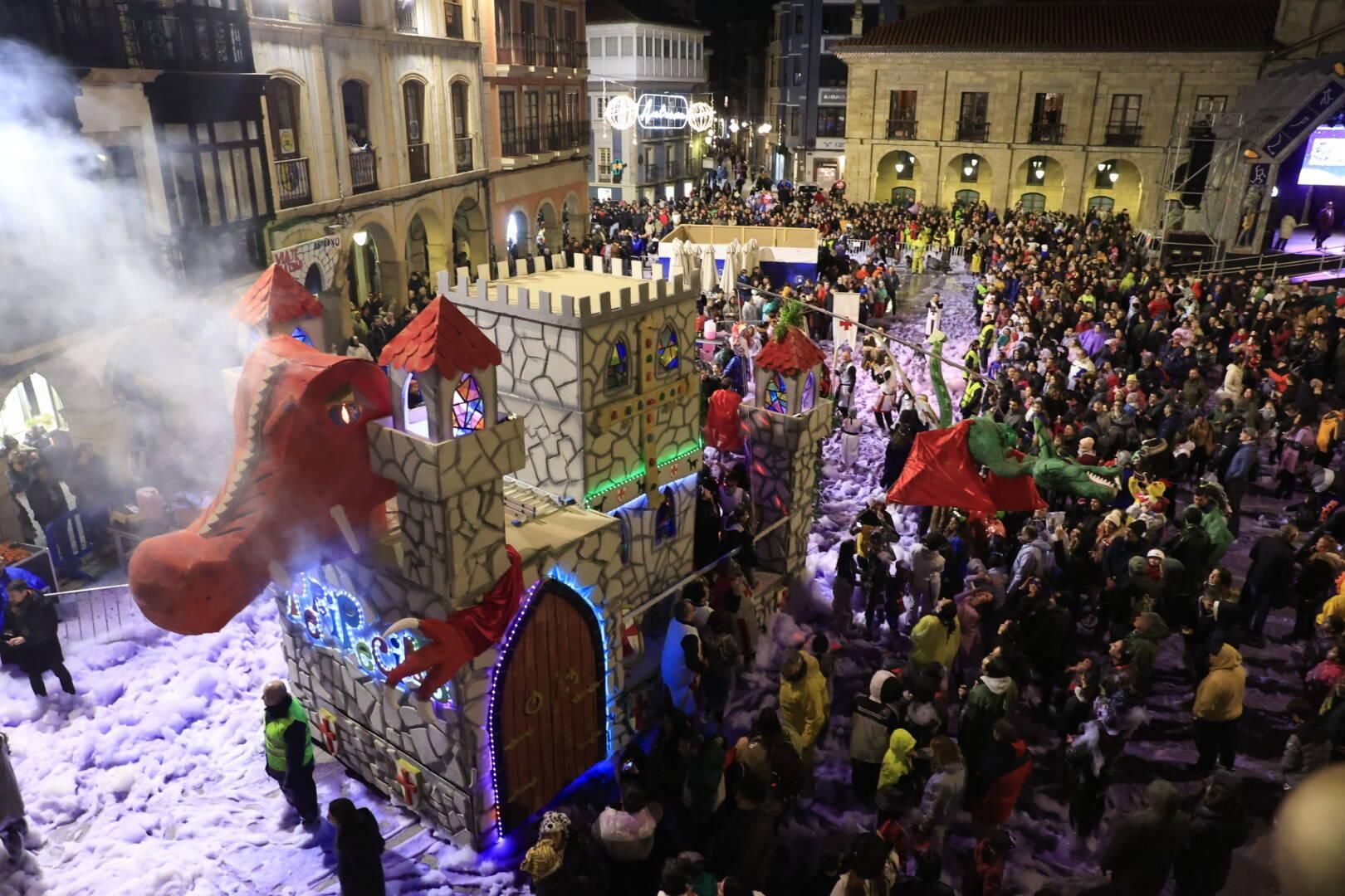 EN IMÁGENES: Así fue el espectacular 37.º Descenso de Galiana en el Antroxu de Avilés