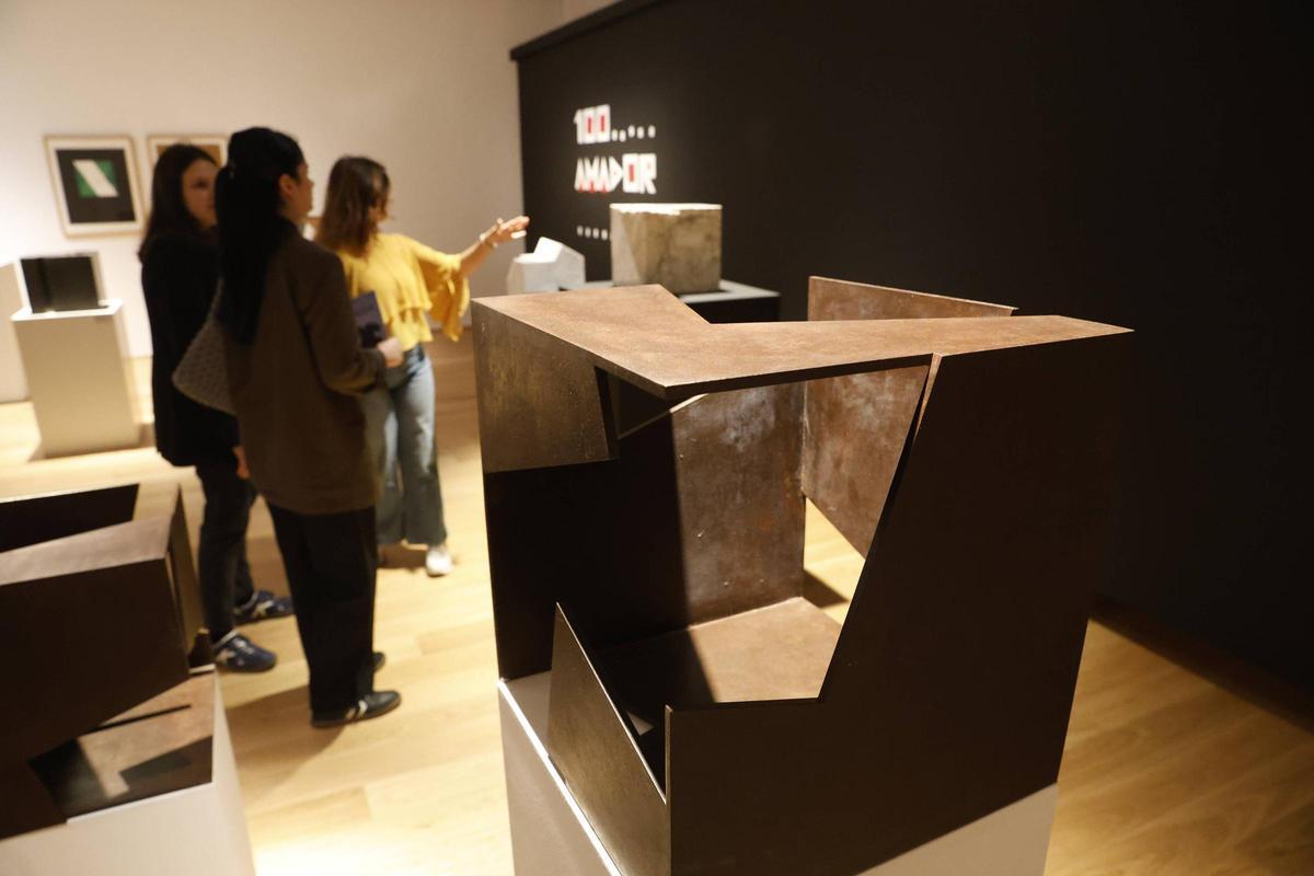 La Casa Natal de Jovellanos inaugura una exposición de homenaje al escultor Amador Rodríguez (en imágenes)