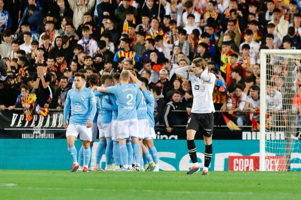 El partido Valencia - Celta, en imágenes