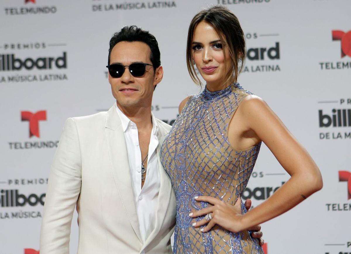 Marc Anthony y su mujer Shannon de Lima en la gala de los premios Billboard latinos