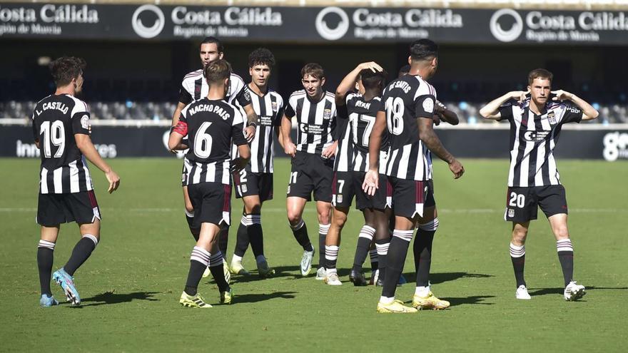 Un filial camaleónico somete al Sevilla Atlético con un tanto de Teddy