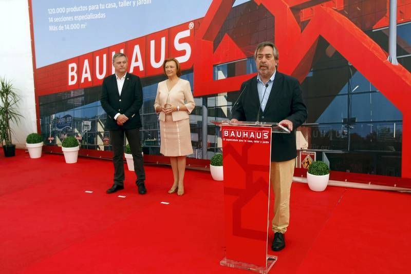 Primera piedra del nuevo establecimiento de Bauhaus en Zaragoza