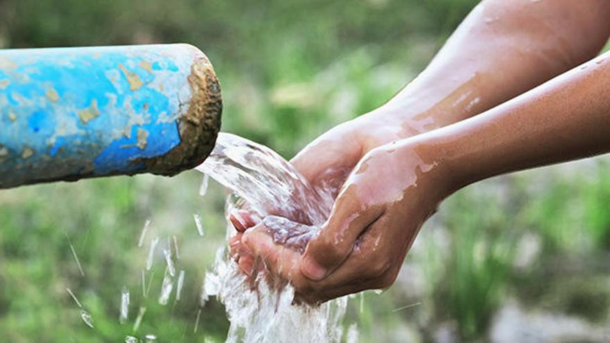 El objetivo 6 de Desarrollo Sostenible aboga por un agua limpia y el senamiento de la misma