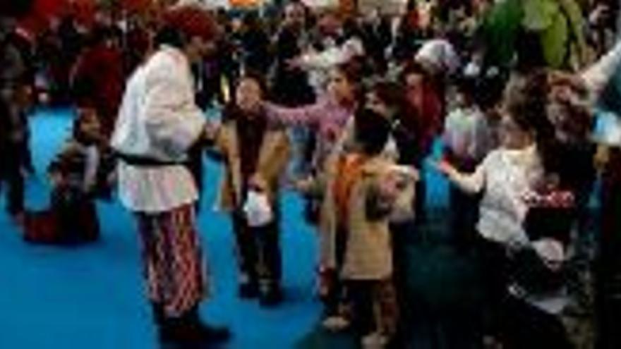 3.000 personas visitaron la Feria Infantil de Zaragoza en su apertura