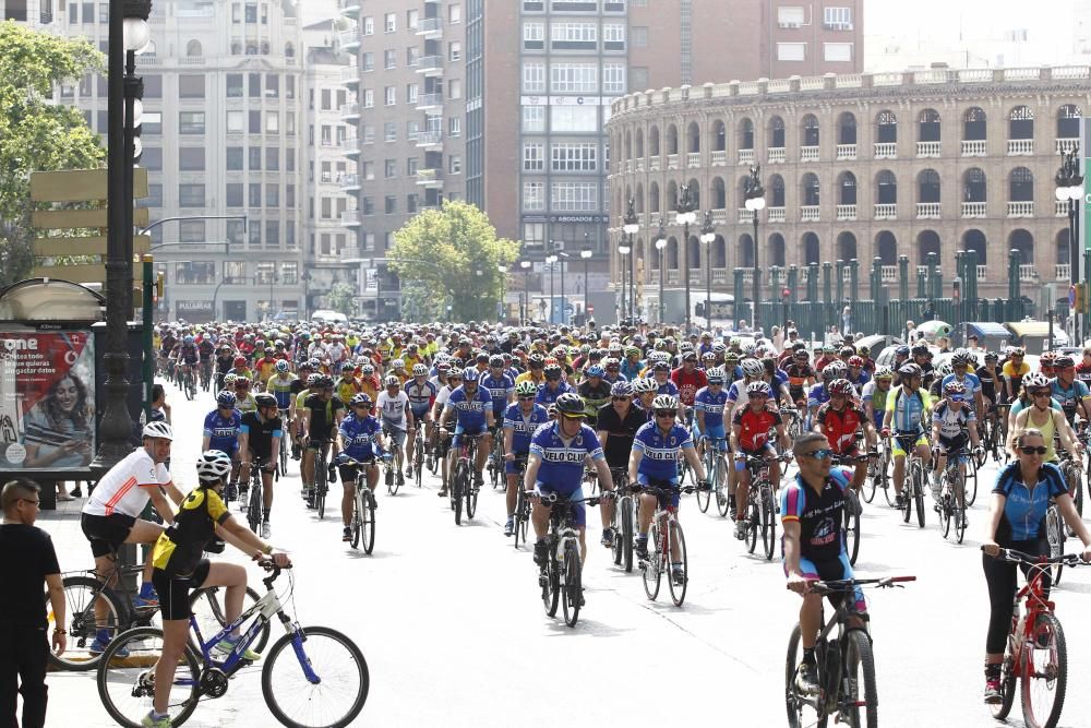 Marcha ciclista por València