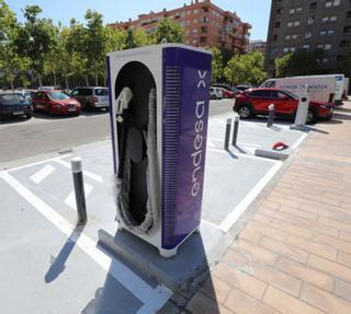 Las electrolineras de Endesa llegan a 26 calles de Zaragoza