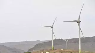 A punto de irse al traste la entrada de 912 megavatios de eólica en Canarias