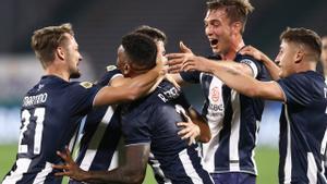 Los jugadores de Talleres de Córdoba festejan un gol.