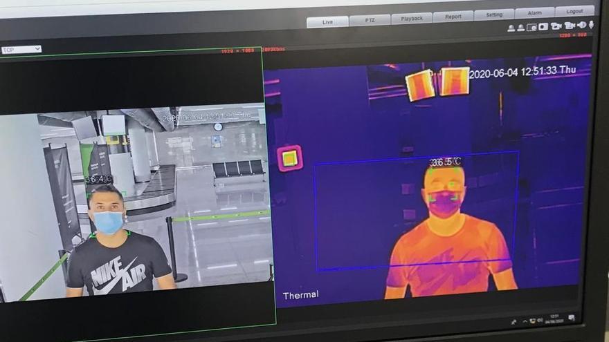 Seit vergangene Woche in Betrieb: eine Wärmebildkamera am Flughafen Mallorca.