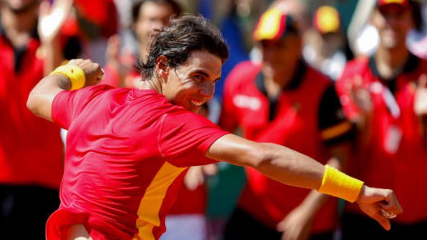 Nadal gana a Tsonga y clasifica a España para la final de la Davis