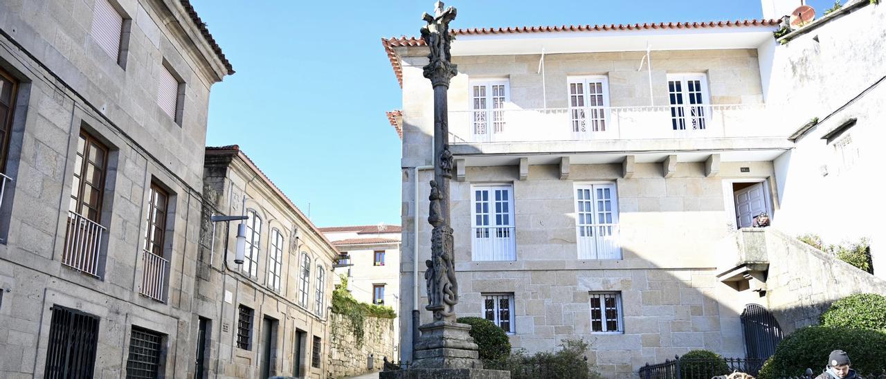 El cruceiro de las Cinco Rúas, en el casco histórico pontevedrés.