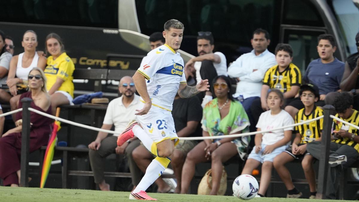 Cristian Gutiérrez, durante un partido en el stage en Marbella.