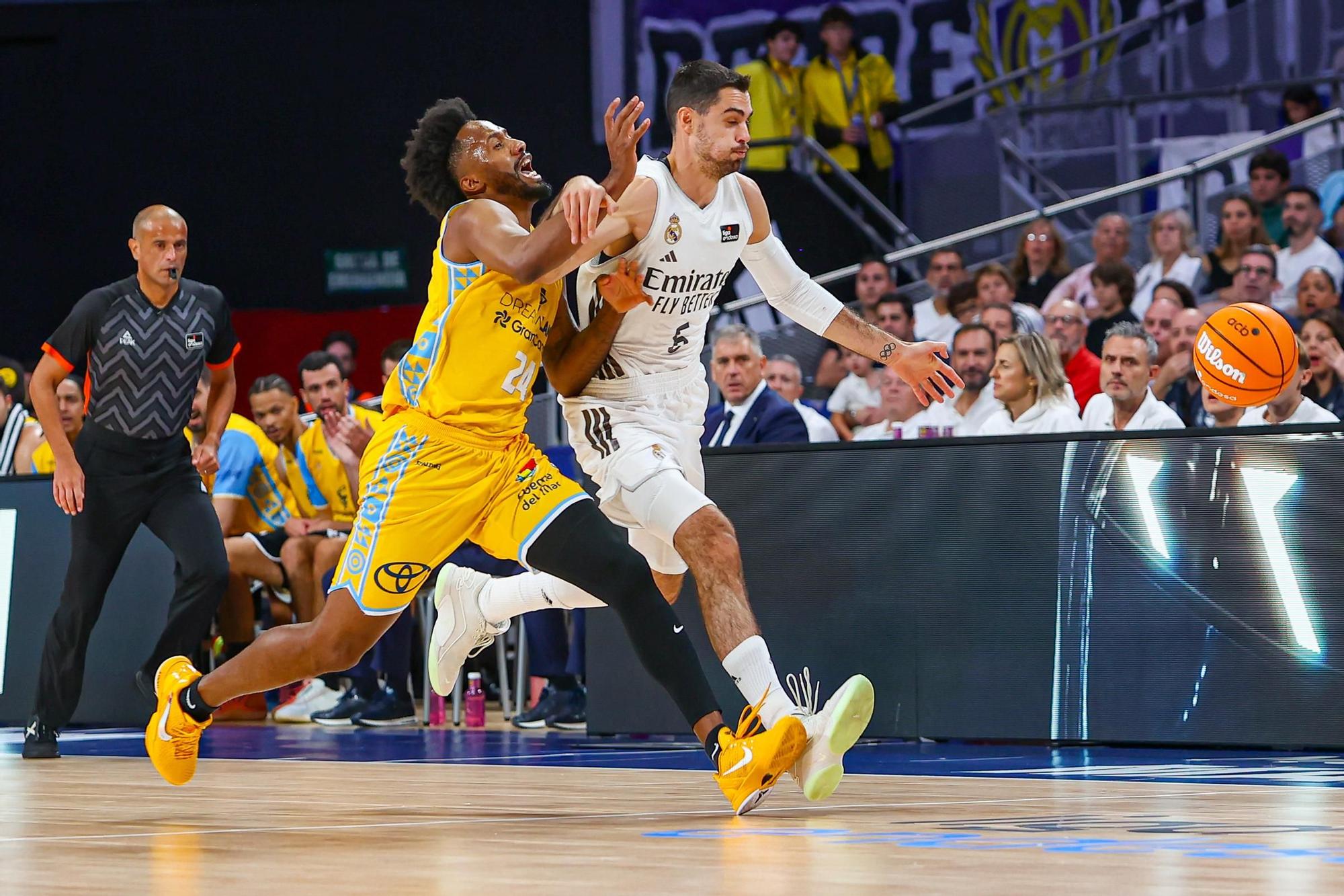 Galería del debut liguero del CB Gran Canaria ante el Real Madrid
