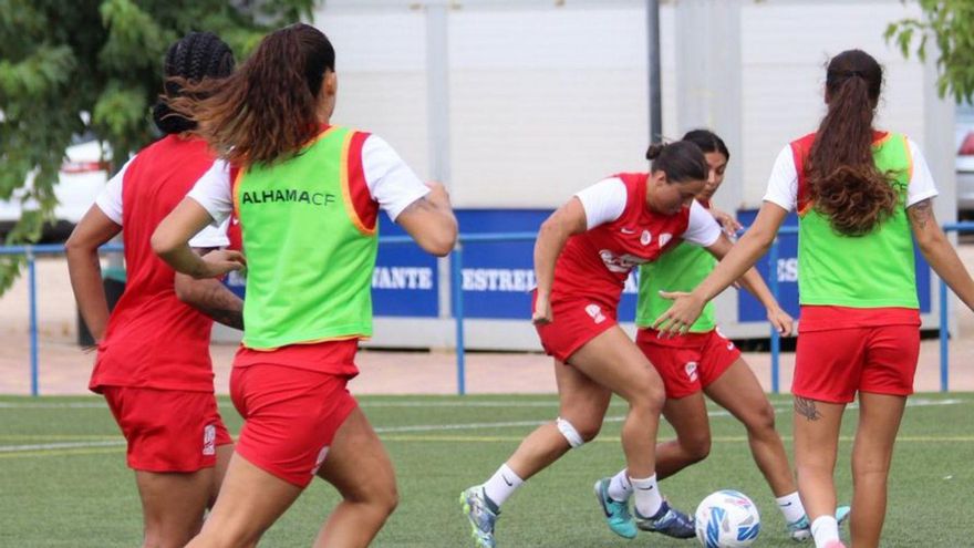 Un entrenamiento del Alhama ElPozo.