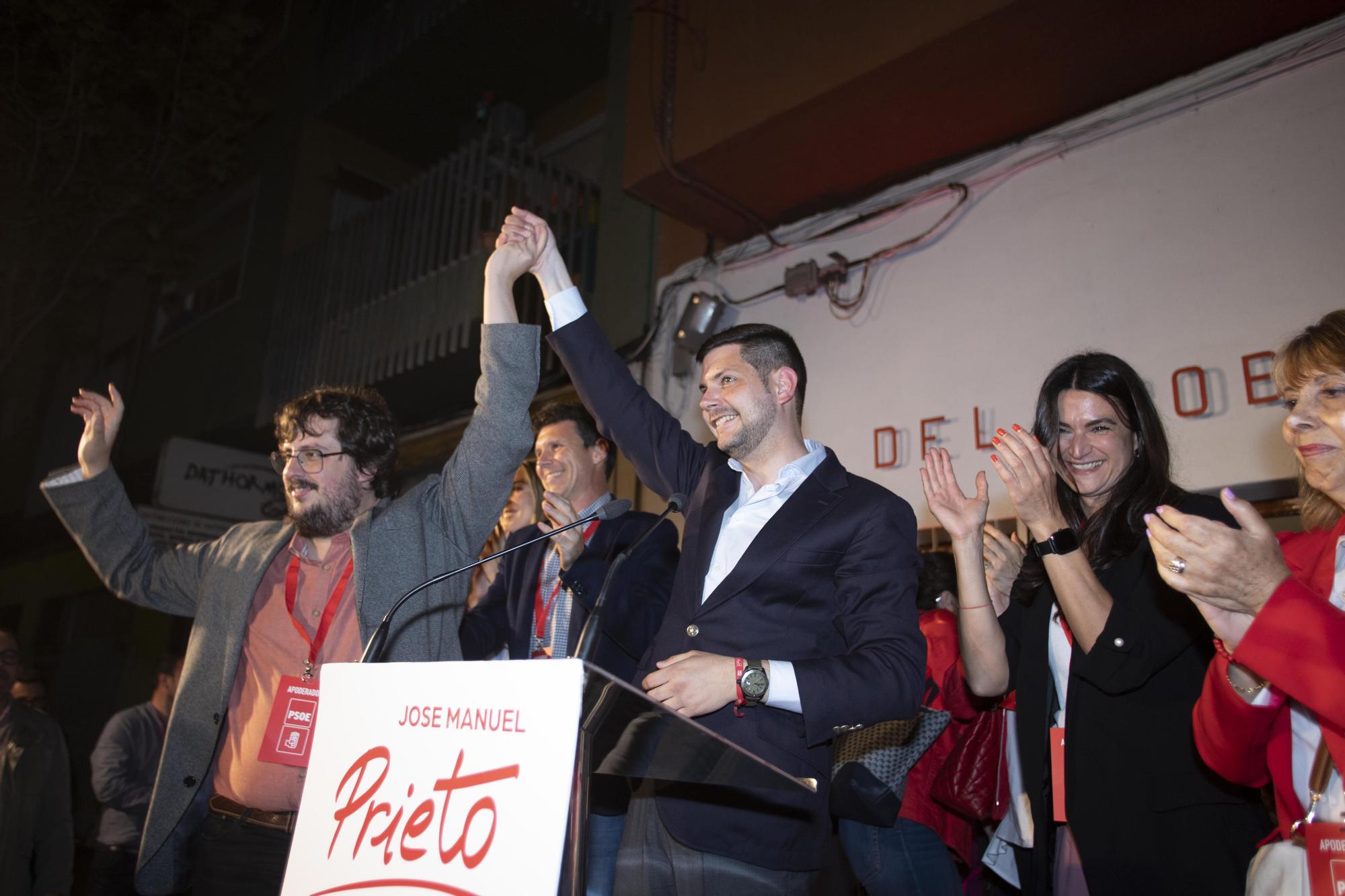 La celebración de la victoria del PSPV-PSOE de Gandia en la Casa del Poble