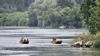 Hallado el cadáver del chico de 15 años desaparecido cuando hacía kayak en el Ebro en Miravet