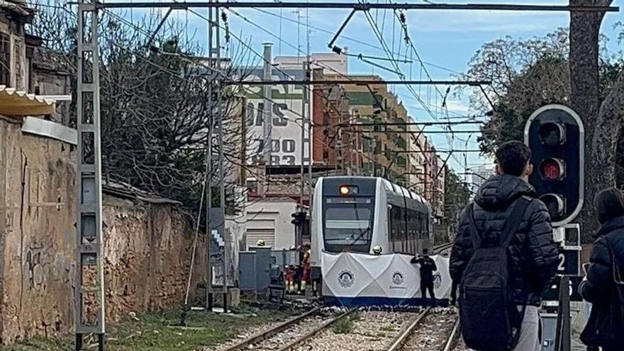 Se reanuda el metro en Godella interrumpido por un atropello mortal