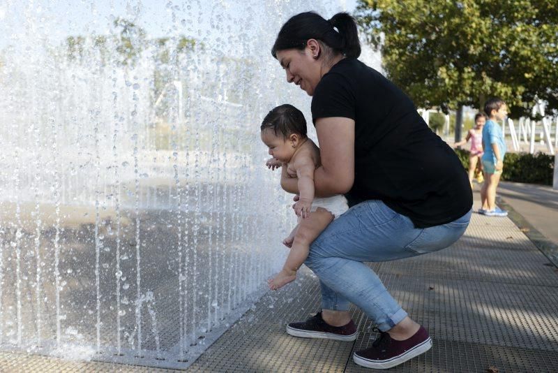 Las mejores imágenes de la ola de calor en Zaragoza