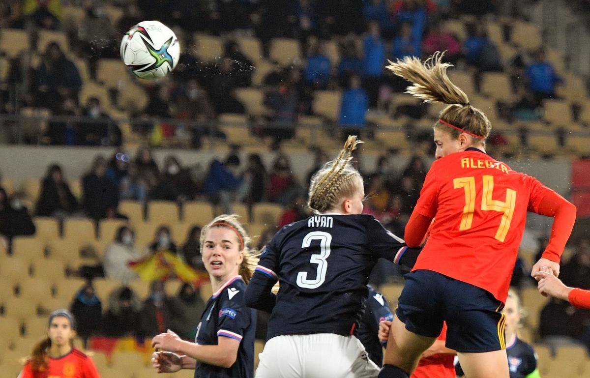 Partido de clasificación para el Mundial 2023 de la selección femenina española en la Cartuja.