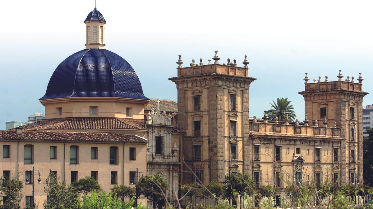 Exterior del Museo de Bellas Artes de València, con la cúpula reconstruida de la antigua iglesia de San Pío V.
