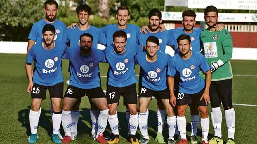 Formación del Alcúdia de Tercera División que ganó por 3-0 al Inter Manancor.