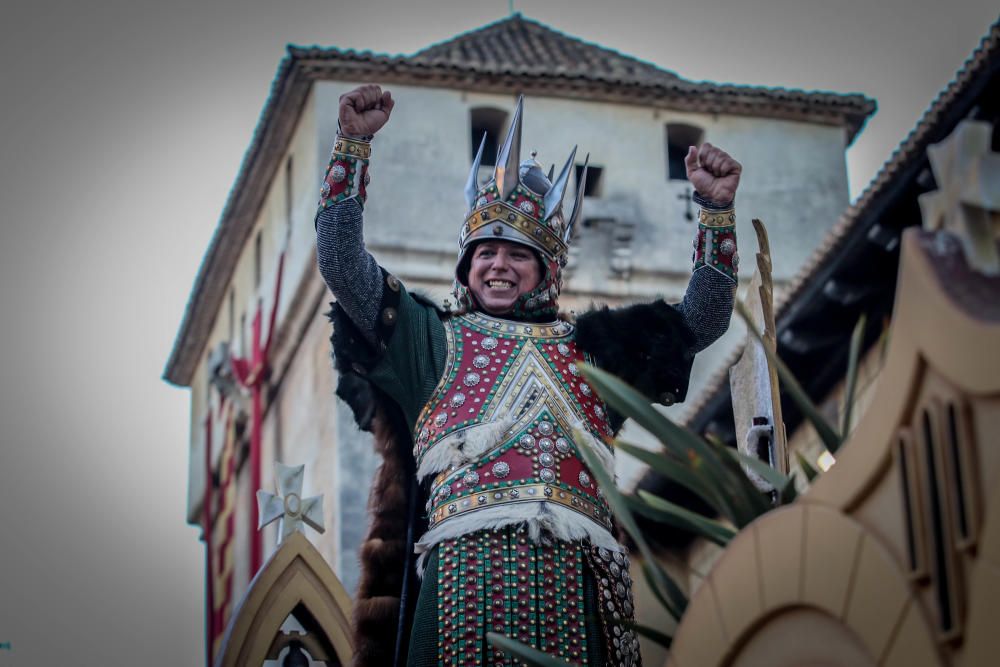 El municipio celebra el día de San Hipólito con los actos de la ofrenda, la presentación de armas y la procesión