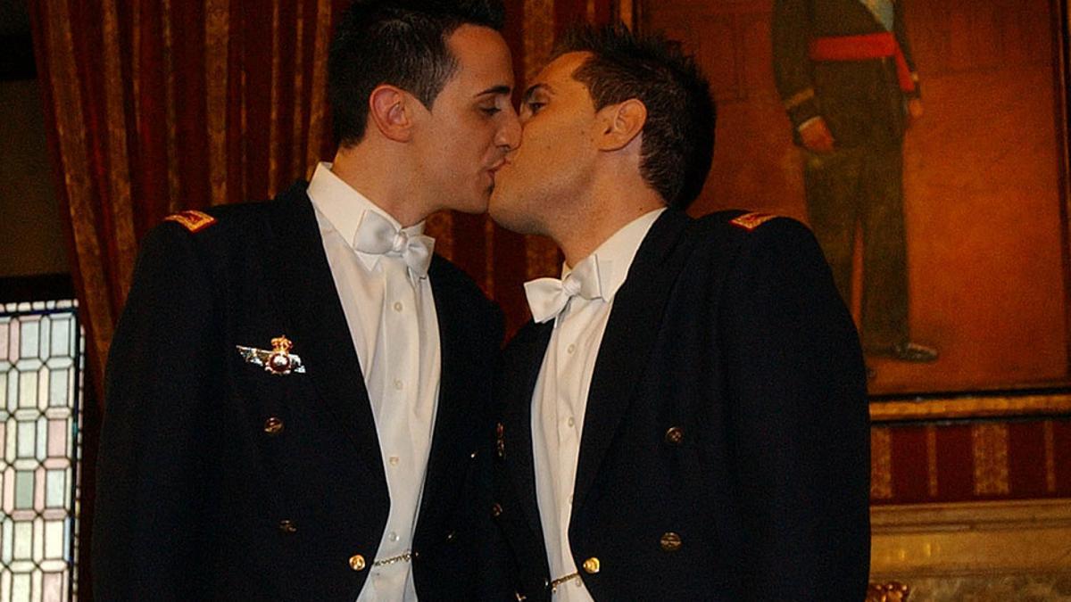Primer matrimonio gay en España