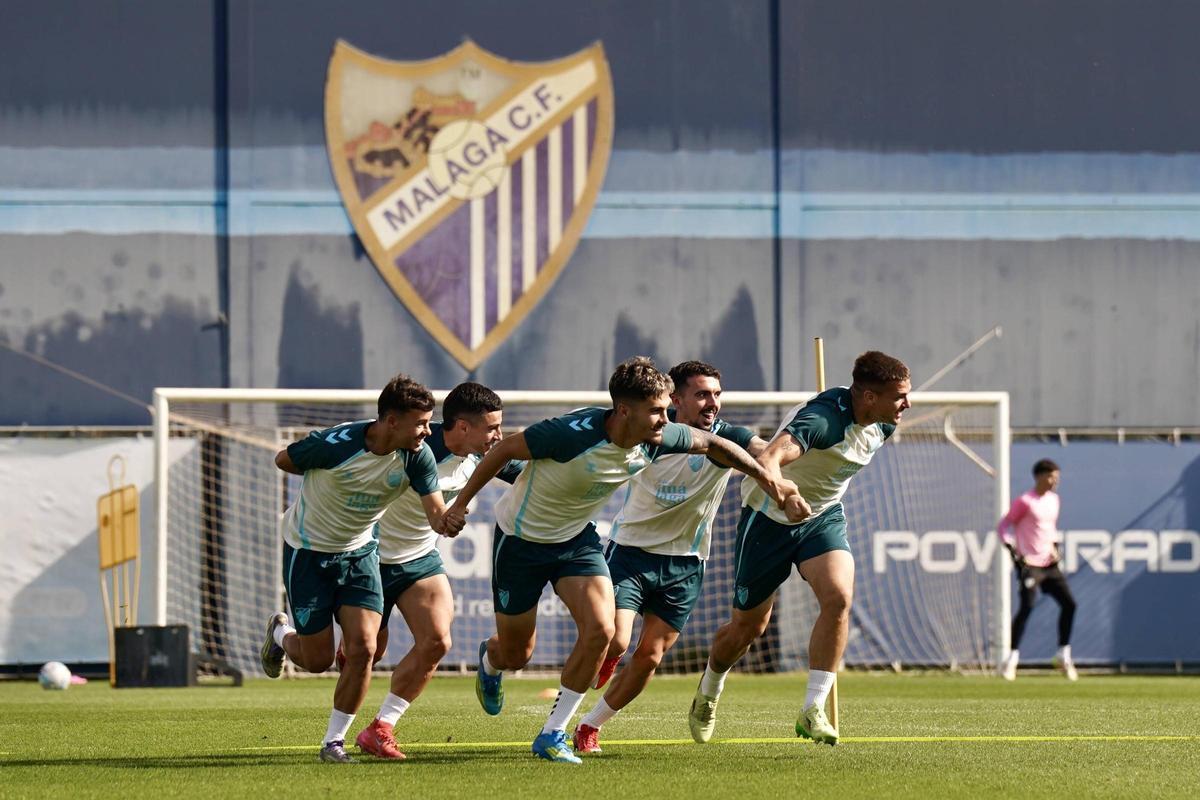El Málaga CF busca seguir su racha de nueva partidos sin perder en Almería.