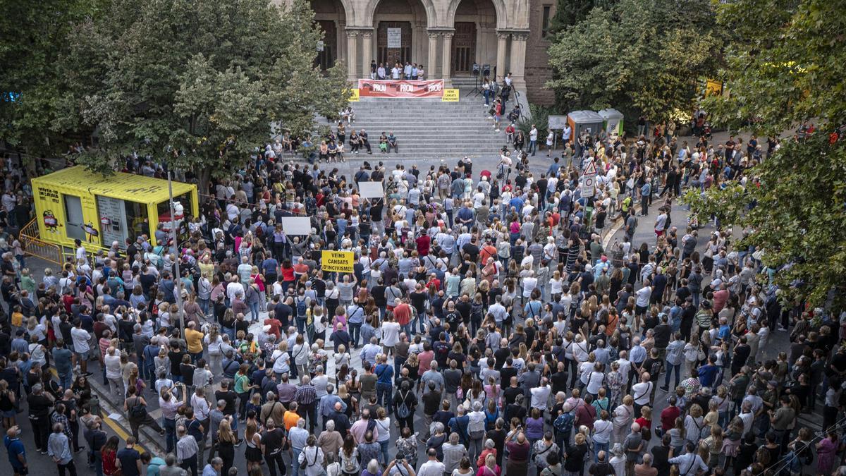 Unes 2.000 persones es concentren a Crist Rei contra la inseguretat a Manresa