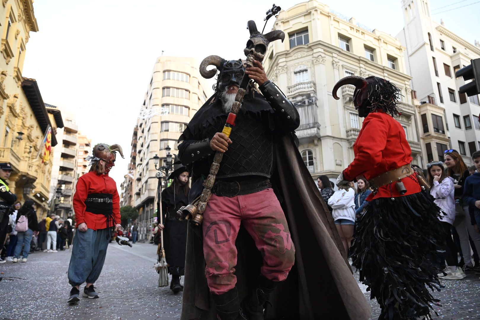 Desfile de collas y carros