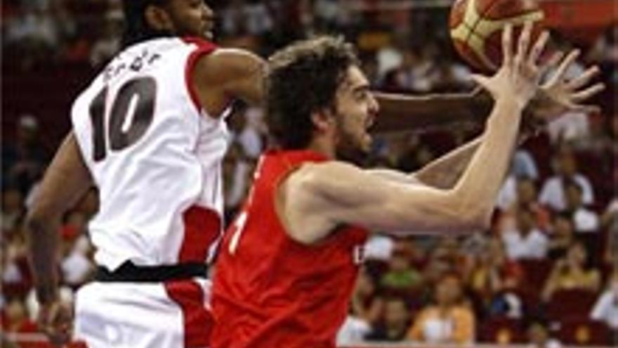 España se gusta ante Angola pensando ya en Croacia