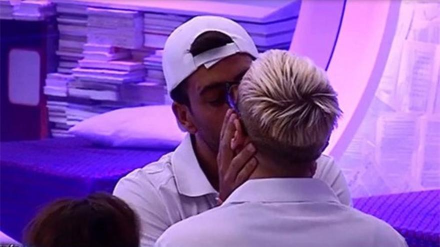 Beso, verdad o atrevimiento en &#039;Gran Hermano 14&#039;