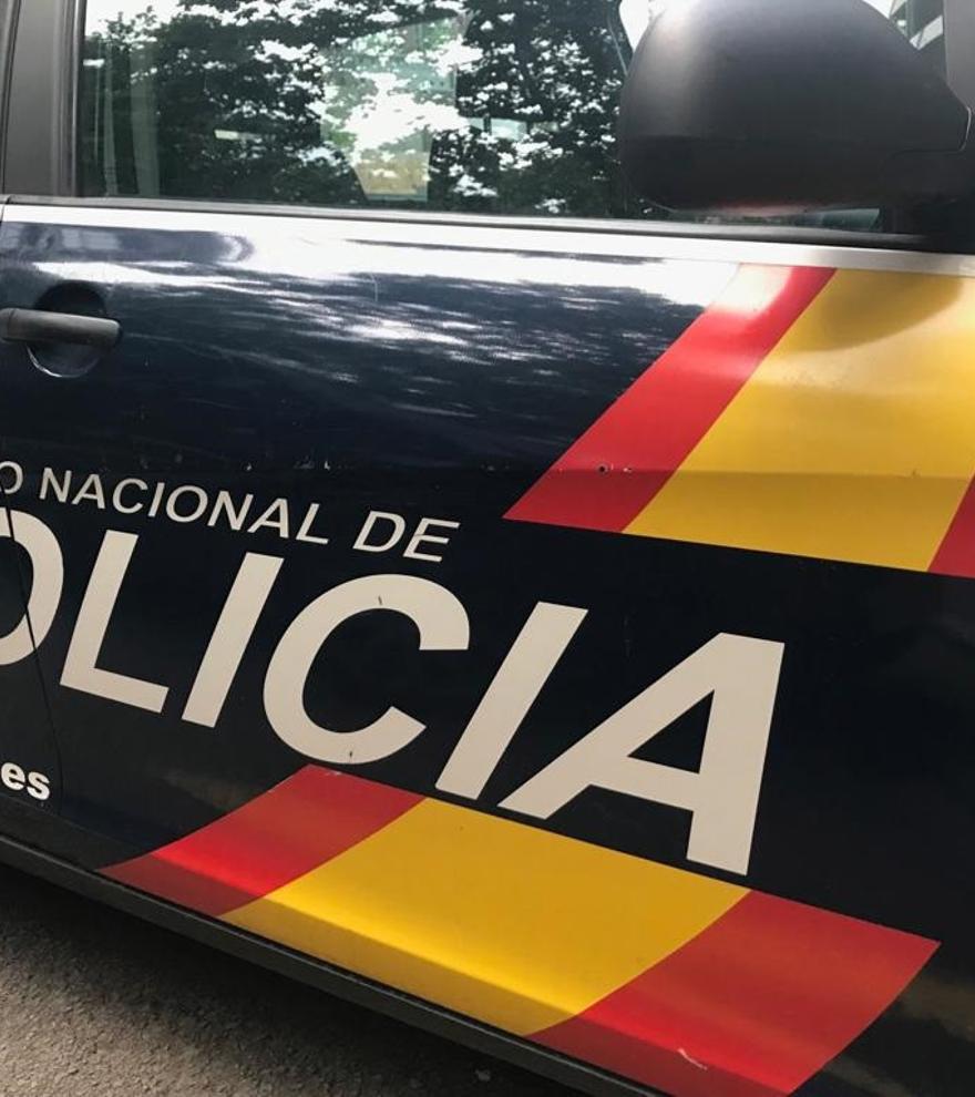 Detenido en Valencia un hombre por violencia machista tras caer de una tercera planta cuando huía