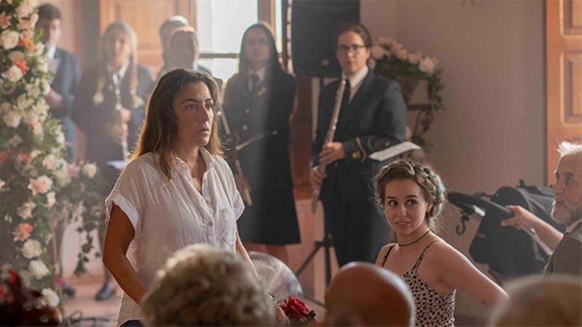 Candela Peña y Paula Usero en 'La boda de Rosa'