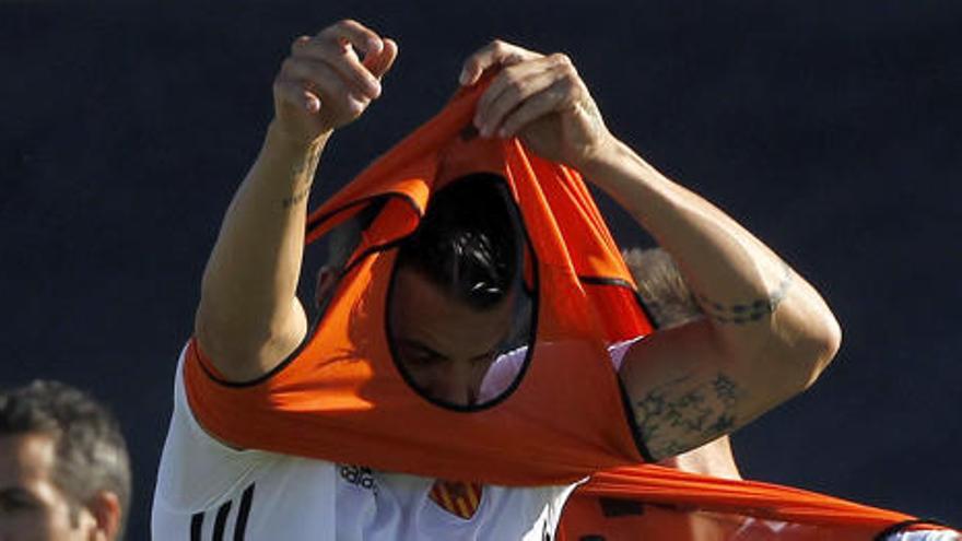 ¿Quiere Negredo volver a vestir la camiseta del Valencia?