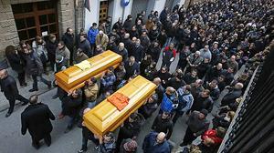 Enterrament dels miners morts a Súria.